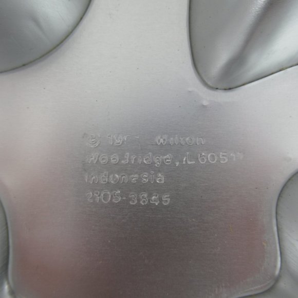 WILTON Retired 1991 Mini Ghost Cake Pan -makes 6 - Picture 2 of 5